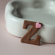 Afbeelding in Gallery-weergave laden, Chocoladeletter large (hele alfabet)