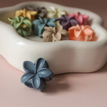 Afbeelding in Gallery-weergave laden, Haarklemmetjes bloem 2,5 cm