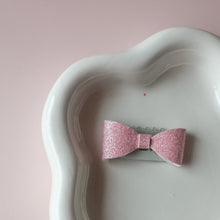 Afbeelding in Gallery-weergave laden, Cato losse strikjes Klaar voor Kerst (medium voor dun haar)