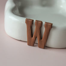 Afbeelding in Gallery-weergave laden, Chocoladeletter large (hele alfabet)
