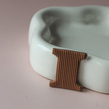 Afbeelding in Gallery-weergave laden, Chocoladeletter large (hele alfabet)
