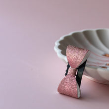 Afbeelding in Gallery-weergave laden, Cato (losse strikjes medium voor dun haar)