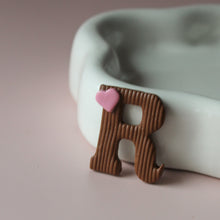 Afbeelding in Gallery-weergave laden, Chocoladeletter large (hele alfabet)