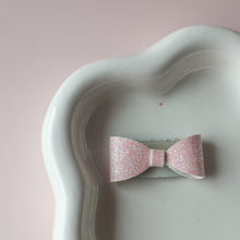 Afbeelding in Gallery-weergave laden, Cato losse strikjes Klaar voor Kerst (medium voor dun haar)