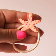 Afbeelding in Gallery-weergave laden, Haarelastiekje zeester large