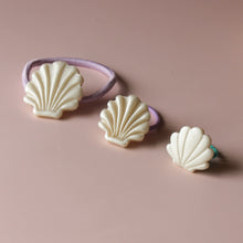 Afbeelding in Gallery-weergave laden, Haarelastiekje schelp medium