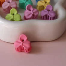 Afbeelding in Gallery-weergave laden, Haarklemmetjes strik 2,0 cm