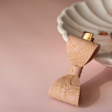 Afbeelding in Gallery-weergave laden, Cato losse strikjes La La Lente (voor normaal tot dik haar)