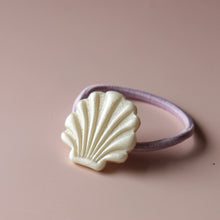 Afbeelding in Gallery-weergave laden, Haarelastiekje schelp large