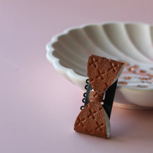 Afbeelding in Gallery-weergave laden, Cato (losse strikjes medium voor dun haar)