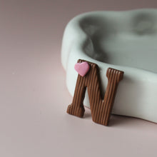 Afbeelding in Gallery-weergave laden, Chocoladeletter large (hele alfabet)