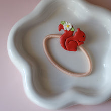 Afbeelding in Gallery-weergave laden, Haarelastiekje eekhoorn large