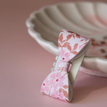 Afbeelding in Gallery-weergave laden, Cato (losse strikjes medium voor dun haar)