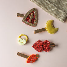 Afbeelding in Gallery-weergave laden, DIY haarspeldjes knutselpakket - Sint