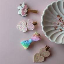 Afbeelding in Gallery-weergave laden, DIY haaraccessoires kinderfeestje set eenhoorns en regenbogen