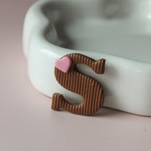 Afbeelding in Gallery-weergave laden, Chocoladeletter large (hele alfabet)