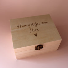 Afbeelding in Gallery-weergave laden, Kleine luxe bewaarkist haaraccessoires met naam
