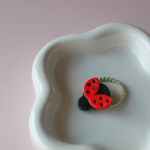 Afbeelding in Gallery-weergave laden, Haarelastiekje lieveheersbeestje small
