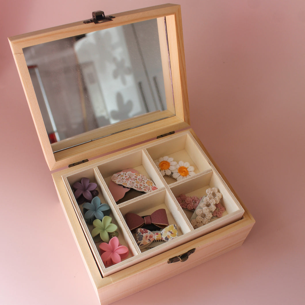 Kleine luxe bewaarkist haaraccessoires met naam