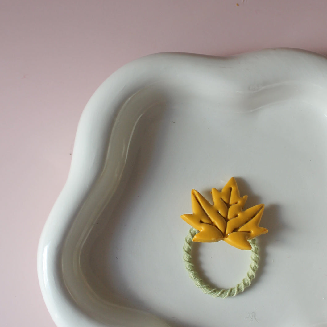 Haarelastiekje herfstblad oker small